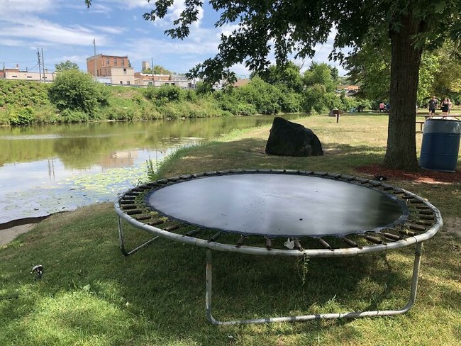 630c64379d08f_ajahceelzwf31__700