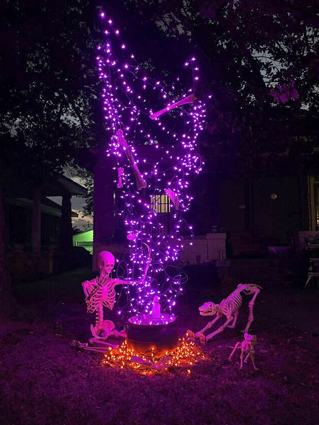 creative-halloween-decorations-exterior-52-652e48a497ea5__700
