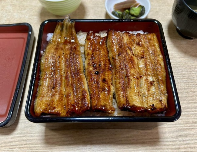 414743315_10219239779143667_1676763372087010611_n (1)