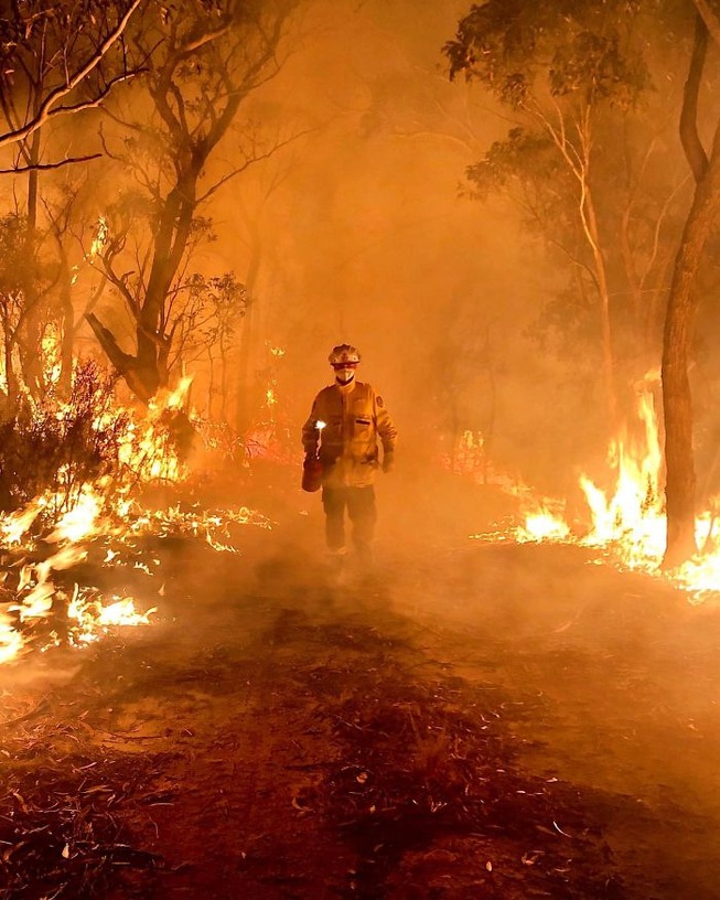 australia-fires-photos-15-5e12e84e20daf__700