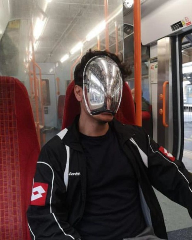 subway-corona-masks-pics-53-5f7c697f4a4b1__700