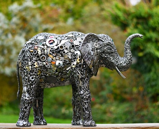sculptures-reclaimed-materials-brian-mock