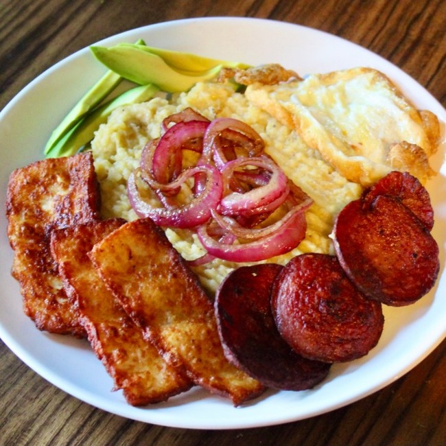 1667316718733212 (1)