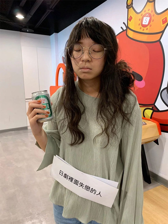 mundane-halloween-hilarious-costumes-japan-taiwan