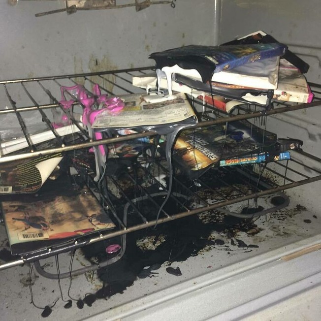 Bj3Rs_wgGNh-png__700