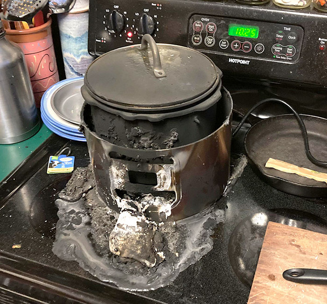 funny-cooking-kitchen-accidents-24-661d05e102a57__700
