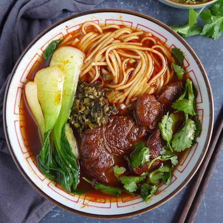 taiwanese-beef-noodle-soup-3
