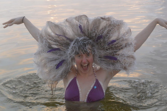 hair-freezing-contest-takhini-hot-springs