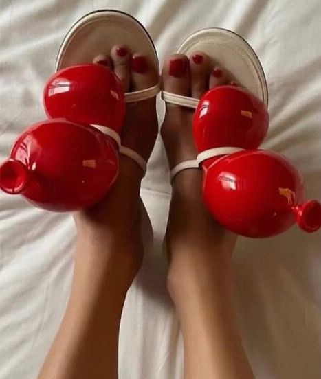 weird-fashion-shein-648318e8a5349__700
