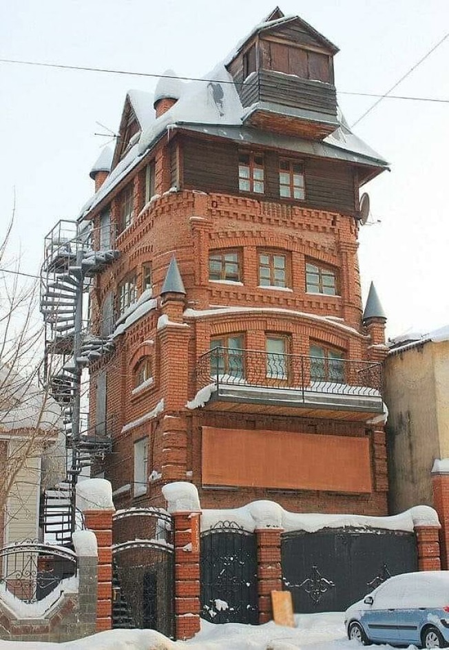 you-should-have-hired-an-architect-61e535f225784__700