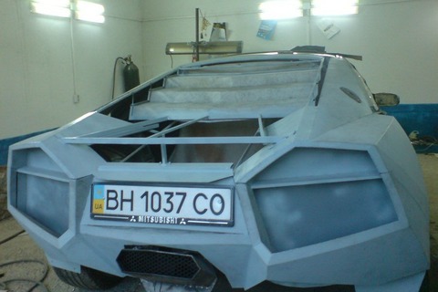 Mitsubishi-Lamborghini-Reventon-28[2]