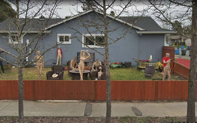 google-street-view-funny-pics-jon-rafman-17-605c59c8b25be__700