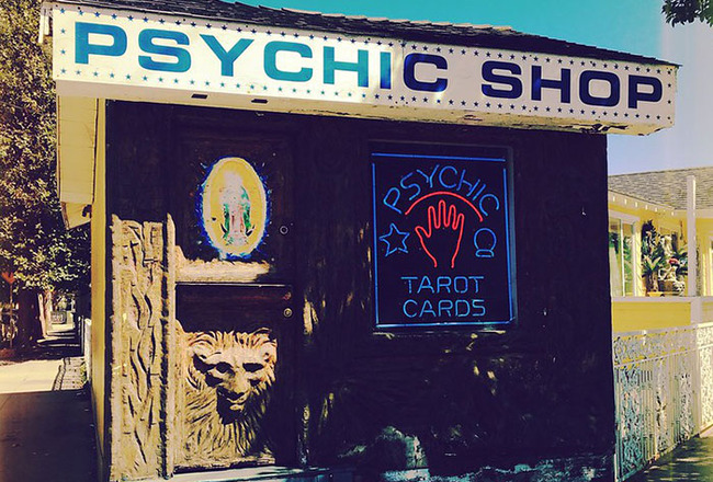 surprising-companies-still-in-business26-653683df8a0fa__700