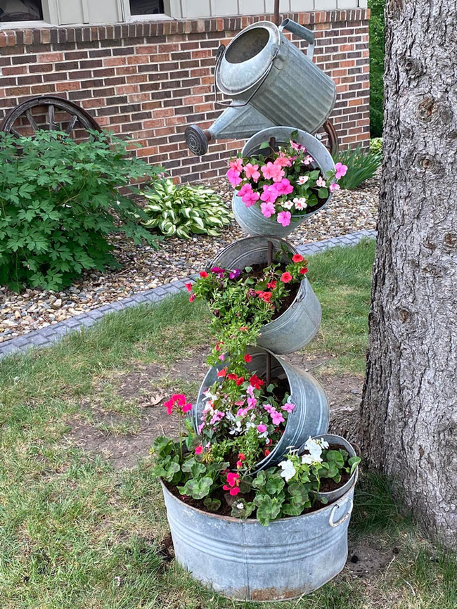 creative-gardening-pictures-62a9ec075da6c__700