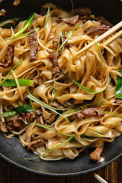 Chow-Fun-Noodles-with-Beef-3