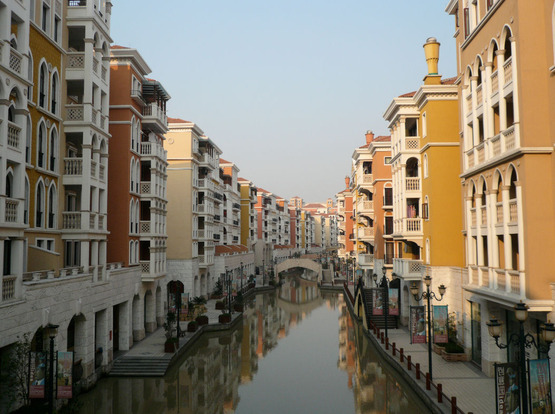 1734789-laisse-les-gondoles-a-venise-ou-pas