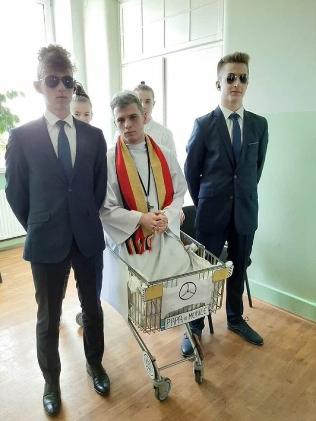 weird-funny-polish-profiles-pics-4-64880f62799ea__700