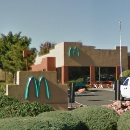 first-mcdonalds-with-a-turquoise-logo