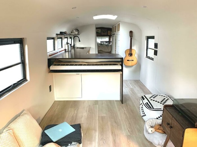 63c7d16ebb77b_g5rndr3drmu71__700