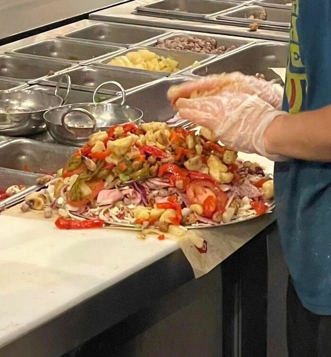 656714017b299_chaotic-food-funny-pics