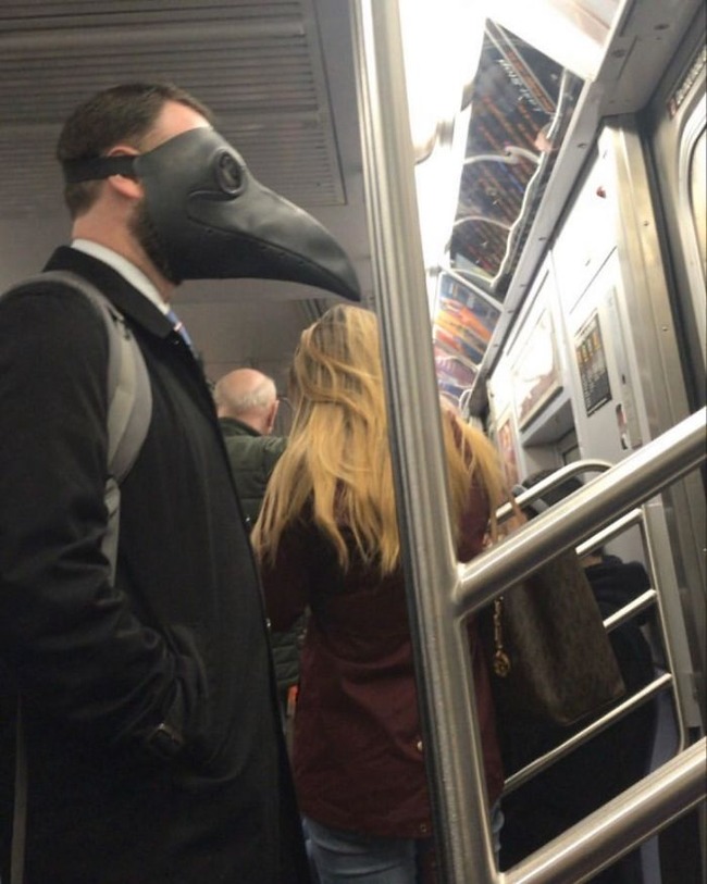 subway-corona-masks-pics-37-5f7c695642685__700