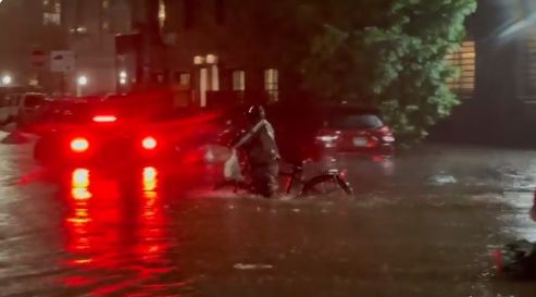 nyc-flooding-hurricane-ida-14-6131c2857795a__700 (1)