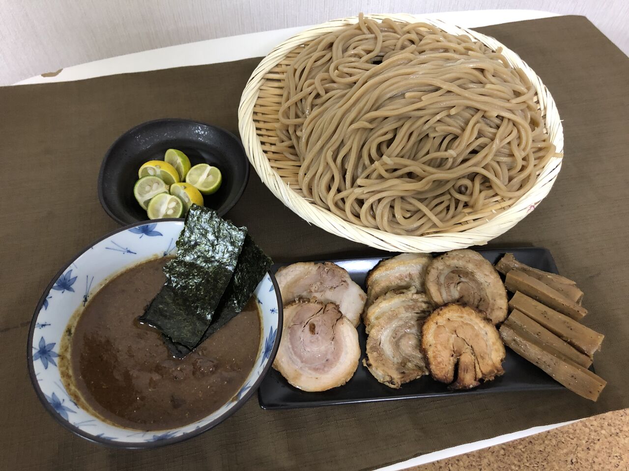 中華蕎麦 うゑず ～お持ち帰りつけめん 大～ : 門球麺報～モンキュー