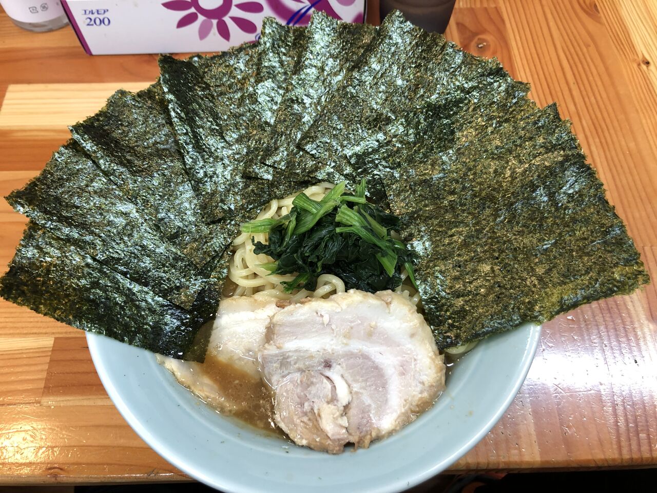 すけちゃんラーメン しょうゆ大盛り 門球麺報 モンキューメンポウ すけちゃんラーメン しょうゆ大盛り 門球麺報 モンキューメンポウ