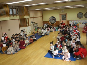 ☆クリスマス会＆お誕生日会☆フェアリーイースト保育園☆