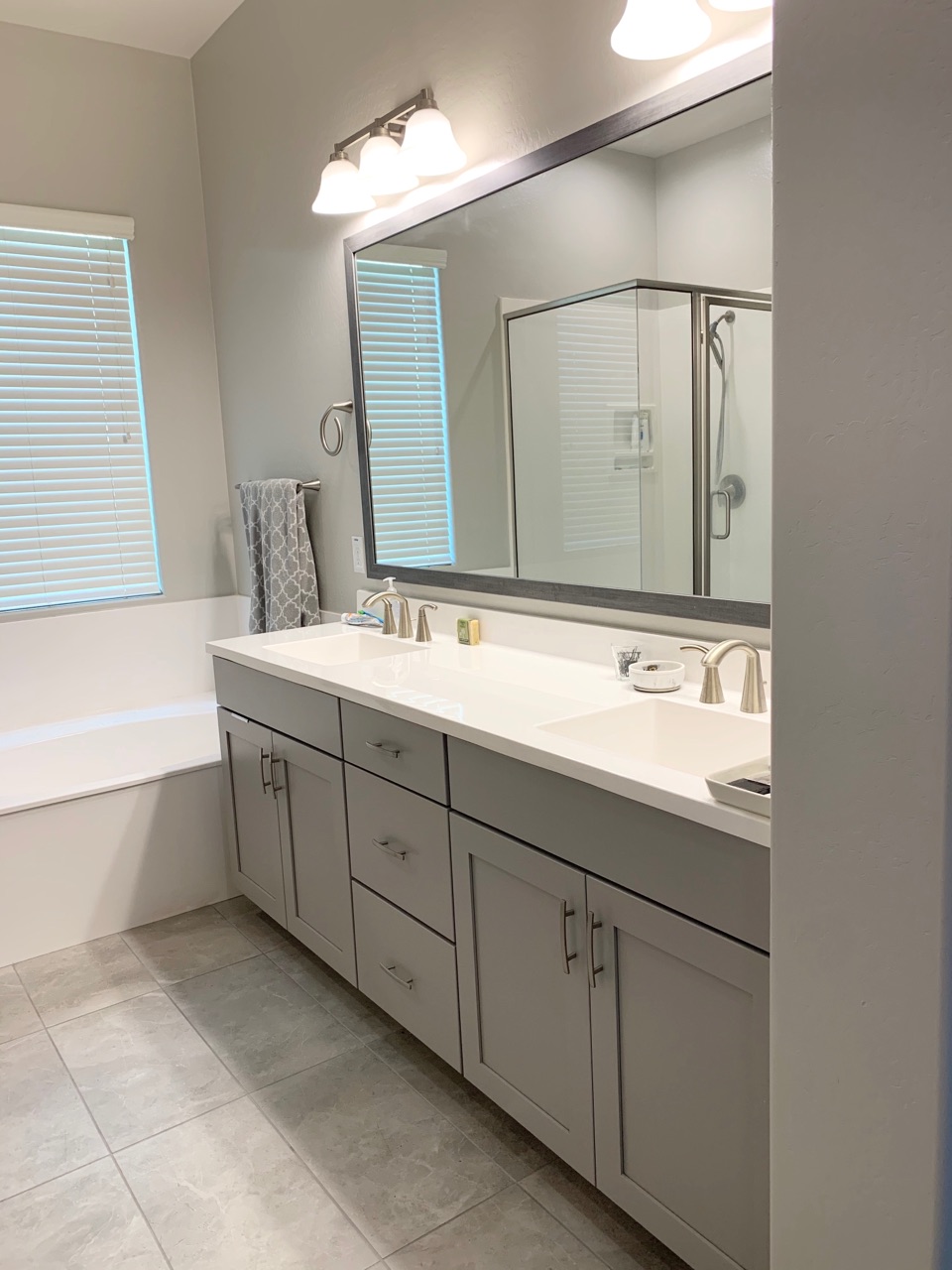 アメリカでは普通 自宅にトイレが4つ アリヤとムサシのおうち In Arizona アメリカでは普通 自宅にトイレが4つ アリヤとムサシのおうち In Arizona