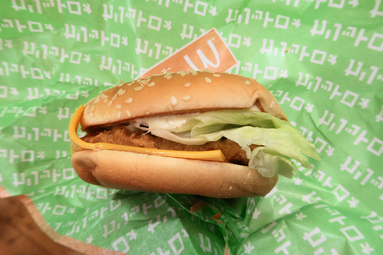 チキンチーズバーガー チキチー マクドナルド有明パークビル店 東急沿線探検ブログ チキンチーズバーガー チキチー マクドナルド有明パークビル店 東急沿線探検ブログ
