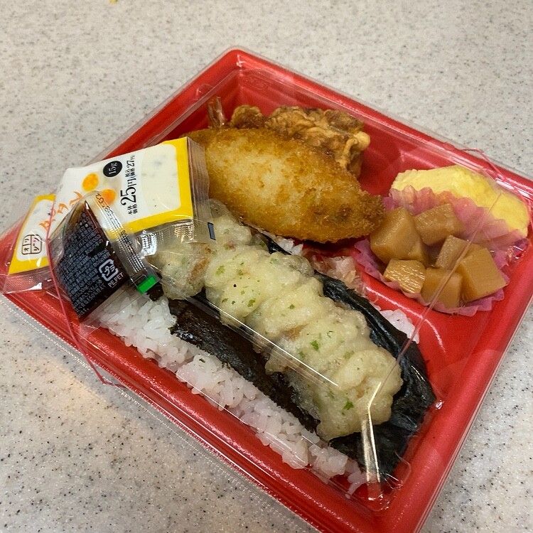 オリジンキッチンあざみ野店で デラックスのり弁当 東急沿線探検ブログ
