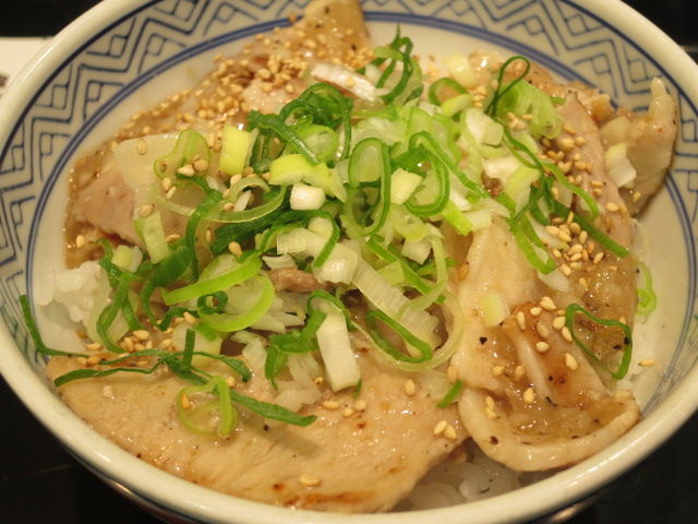 夏季限定 焼味ねぎ塩豚丼 吉野家西五反田一丁目店 東急沿線探検ブログ 夏季限定 焼味ねぎ塩豚丼 吉野家西五反田一丁目店 東急沿線探検ブログ