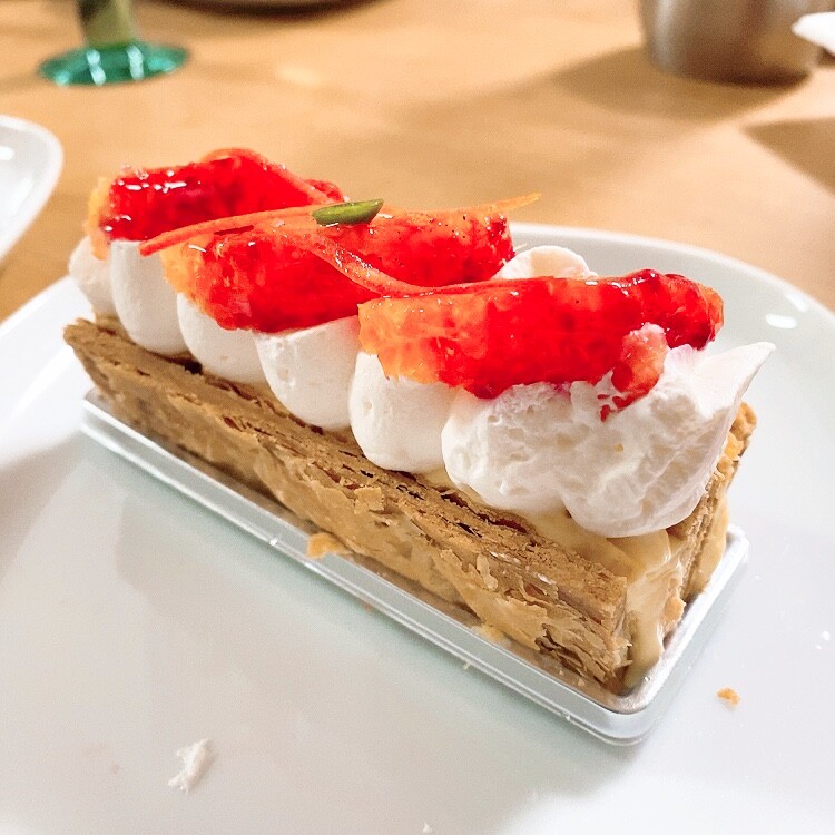 たまプラーザ パティスリー リストワールヤマモトで期間限定 ミルフィーユサンギーヌ 東急沿線探検ブログ