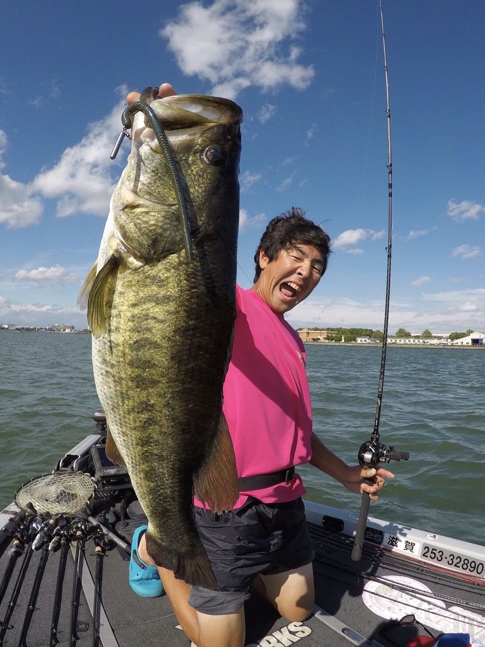 夏休みはフルレンジで琵琶湖のバス釣り Tailwalk開発日記 夏休みはフルレンジで琵琶湖のバス釣り Tailwalk開発日記