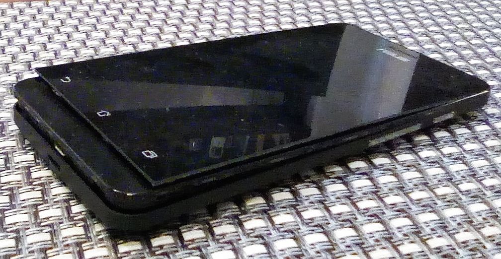 今さら Zenfone5のバッテリーを交換する A500kl 夜を想う会 今さら Zenfone5のバッテリーを交換する A500kl 夜を想う会