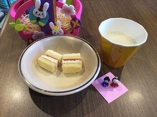 ひな祭りケーキ