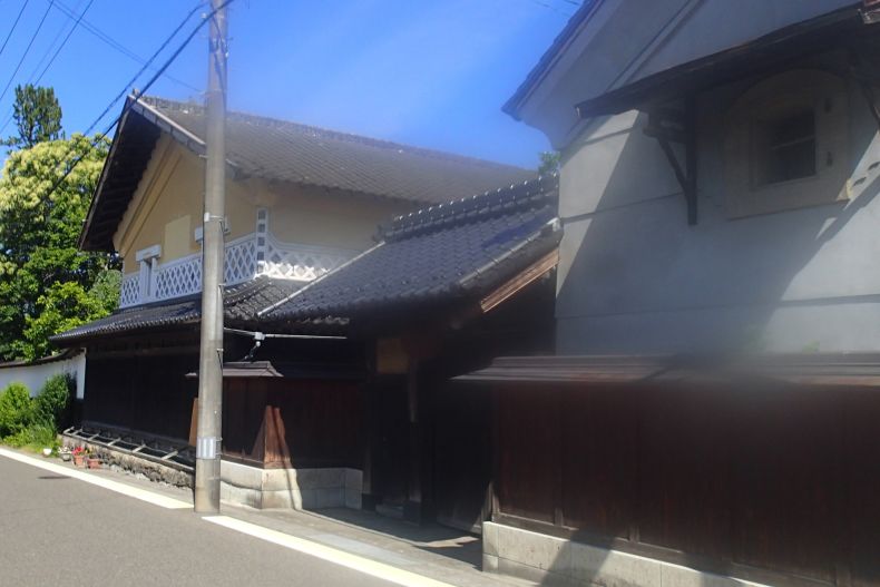 富６