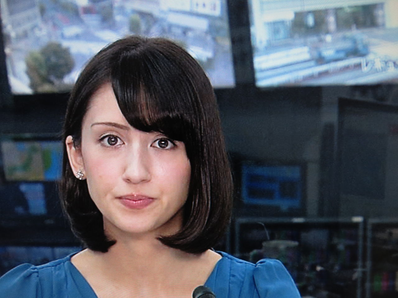 金 麗しの小林悠アナ アルプス通信 魅惑の山々