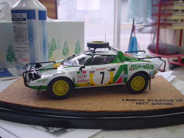ハセガワ1/24 ランチアストラトス 1977 サファリラリー 003
