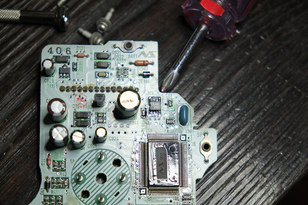 走行距離 メーター 修理 変更 設定 EEP ロム 取付 距離設定（国産車、外車、バイク等 スピードメーターにも対応） 走行距離 メーター 修理 変更 設定 EEP ロム 取付 距離設定（国産車