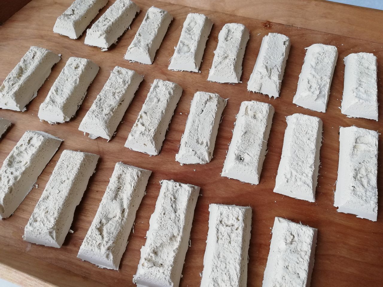 珪藻土スティック さらさらと流れる