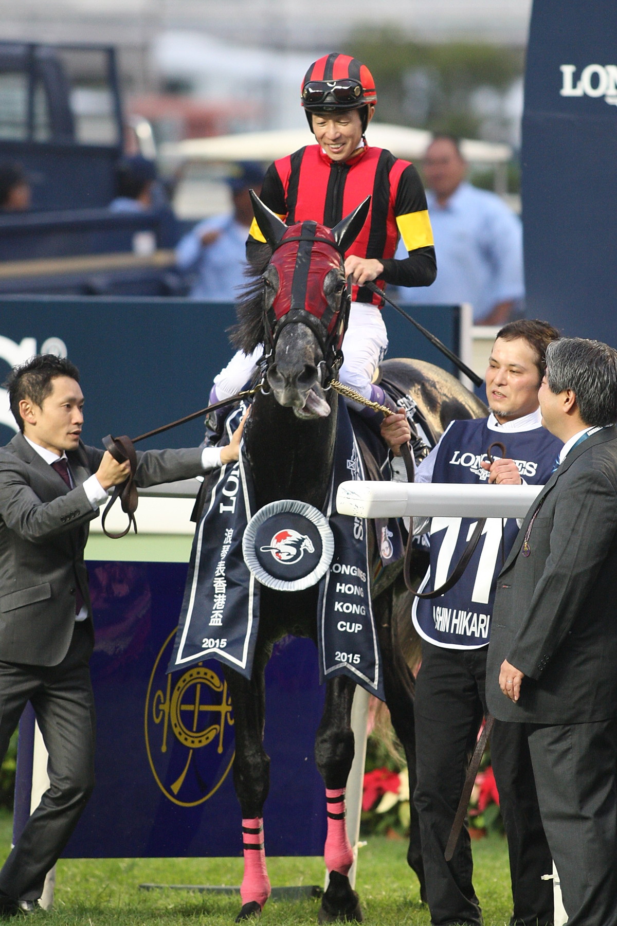香港マイルのモーリスと香港カップのエイシンヒカリのレース＆口取り
