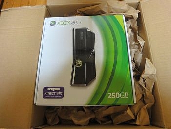 本日発売・新型 Xbox 360 250GBモデル レビュー