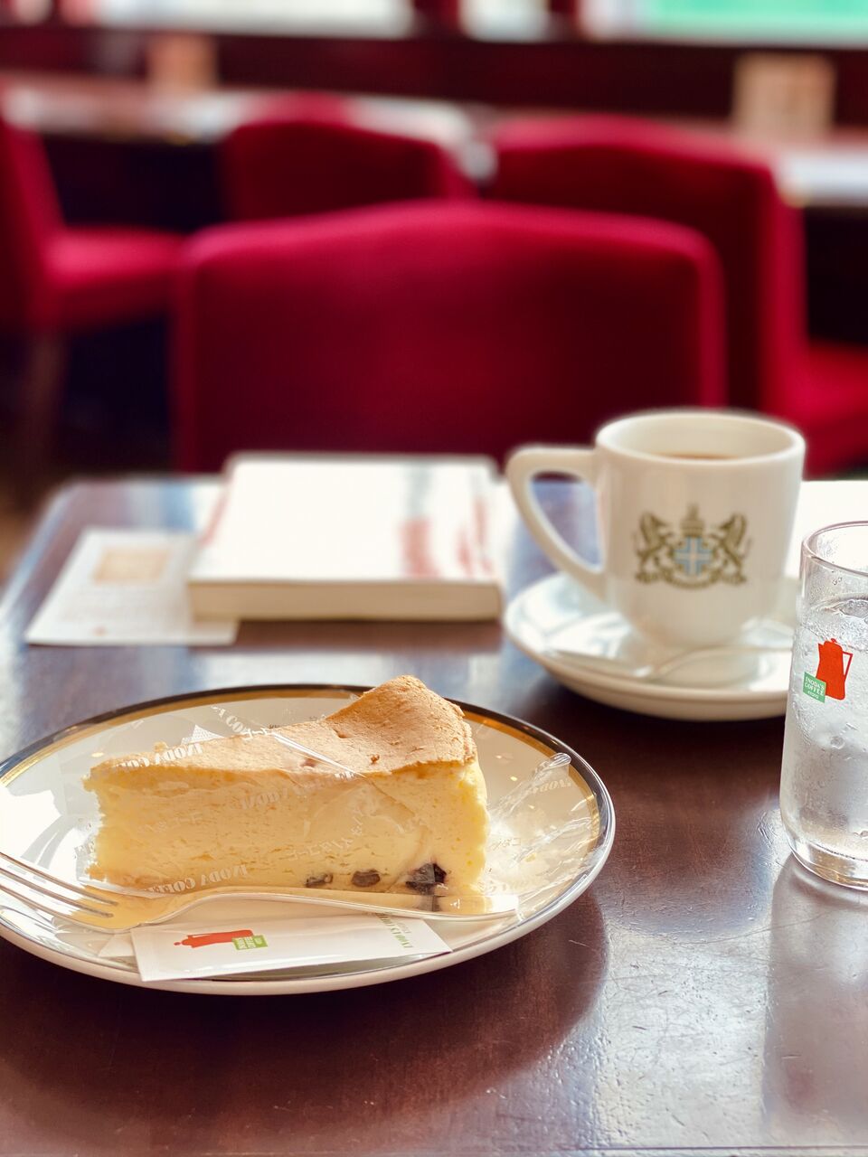 東京駅界隈 イノダコーヒ 東京大丸支店 琥珀色の灯りの下 もと 京都時間を楽しむ 東京 ときどきヨーロッパ 甘い時間を求めて 東京駅界隈 イノダコーヒ 東京大丸支店 琥珀色の灯りの下 もと 京都時間を楽しむ 東京 ときどきヨーロッパ 甘い時間を求めて
