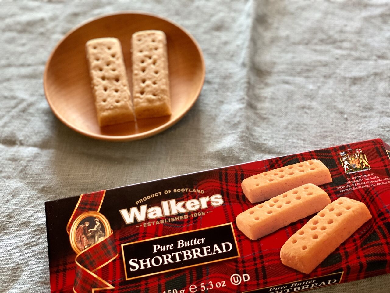 おうち時間 Walkers Shortbread ウォーカーのショートブレッド ボソッと系お菓子の 旬 がやってきた 東京 ときどきヨーロッパ 甘い時間を求めて