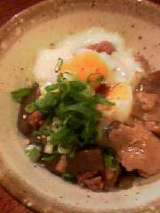 新メニュー紹介 『すじポン丼 温玉添え』