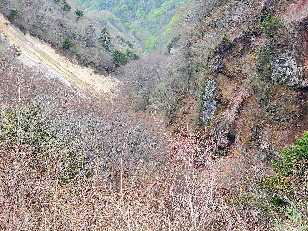 福島県福島市 つばくろ谷駐車場 からの眺め 磐梯吾妻スカイライン 写真9点 アマーミャ氏のちょっとそこまで 福島県内ちょこっと歩き 福島県福島市 つばくろ谷駐車場 からの眺め 磐梯吾妻スカイライン 写真9点 アマーミャ氏のちょっとそこまで 福島県内ちょこっと歩き
