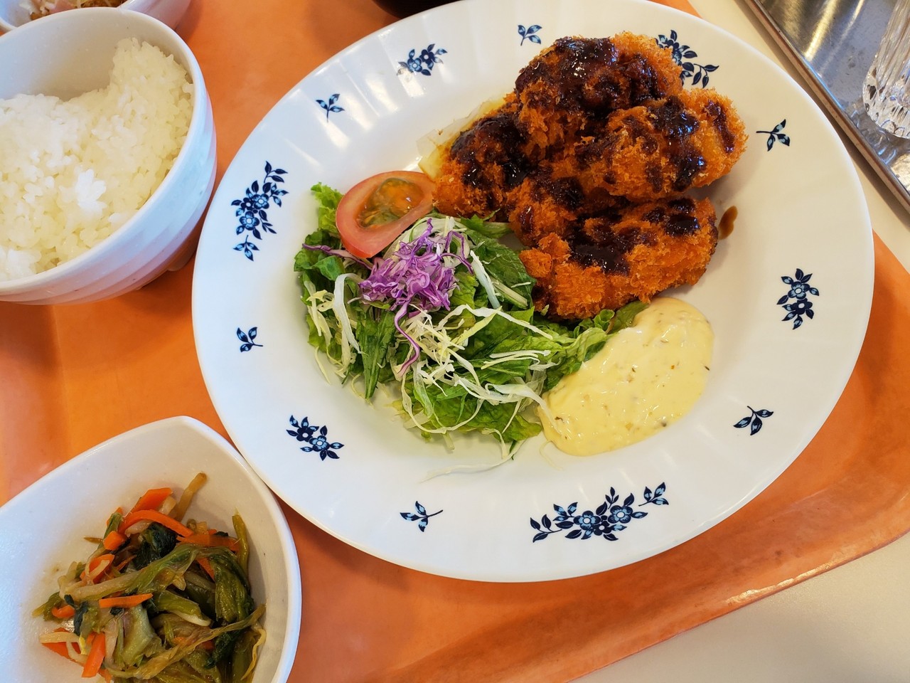 福島県郡山市 食育空間 花かつみ 十数年ぶりに市役所へ 写真６点 アマーミャ氏のちょっとそこまで 福島県内ちょこっと歩き