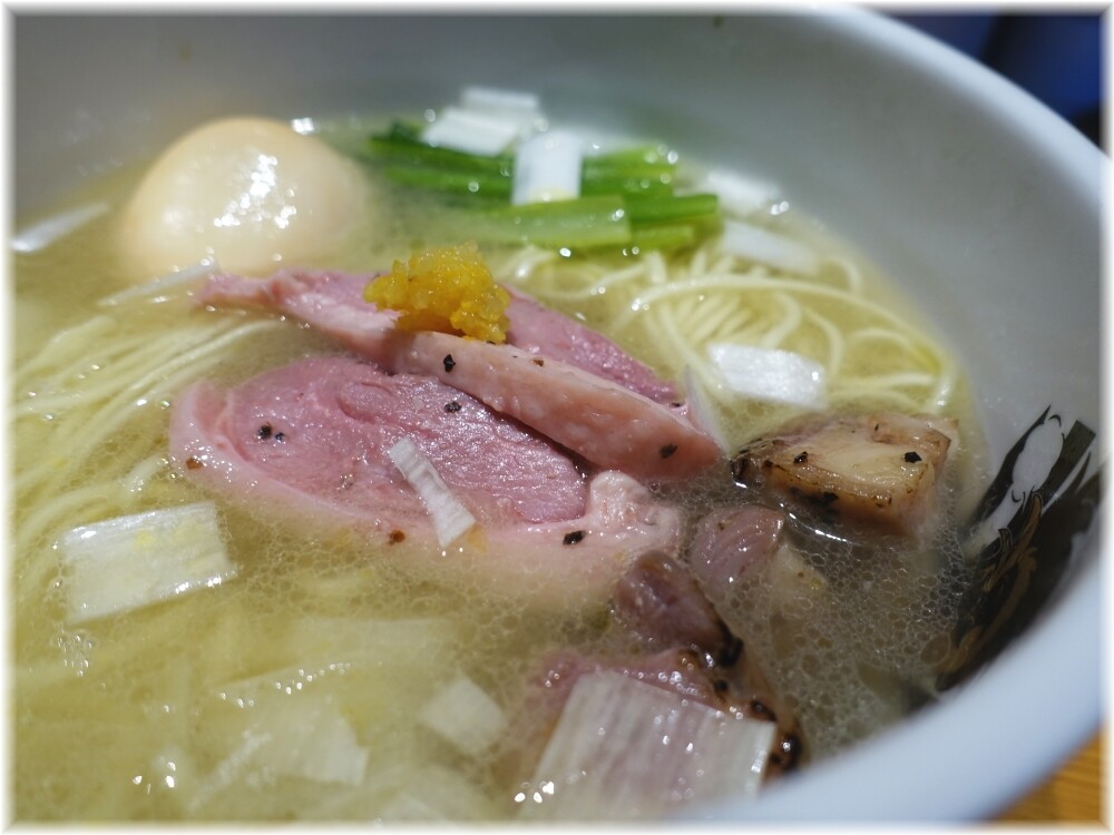 満鶏軒 味玉中華そば(塩)の具